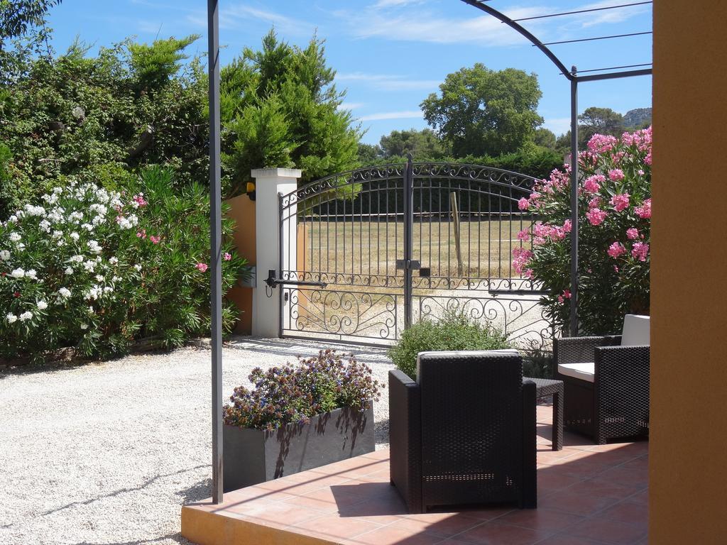 Mas'Xime Hotel Saint-Remy-de-Provence Exterior photo