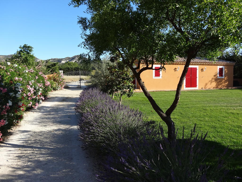 Mas'Xime Hotel Saint-Remy-de-Provence Exterior photo